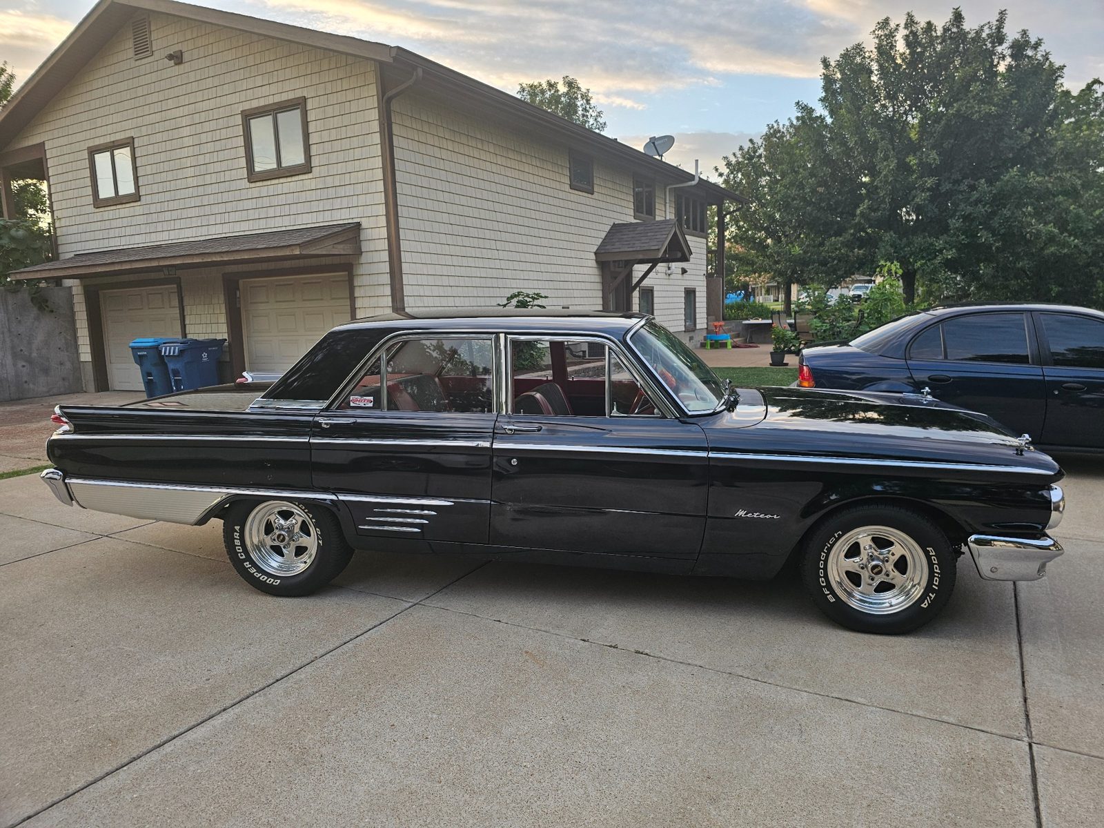 Classic Mercury Meteor auto glass replacement service by Auto Glass Xpress in St. Louis Missouri