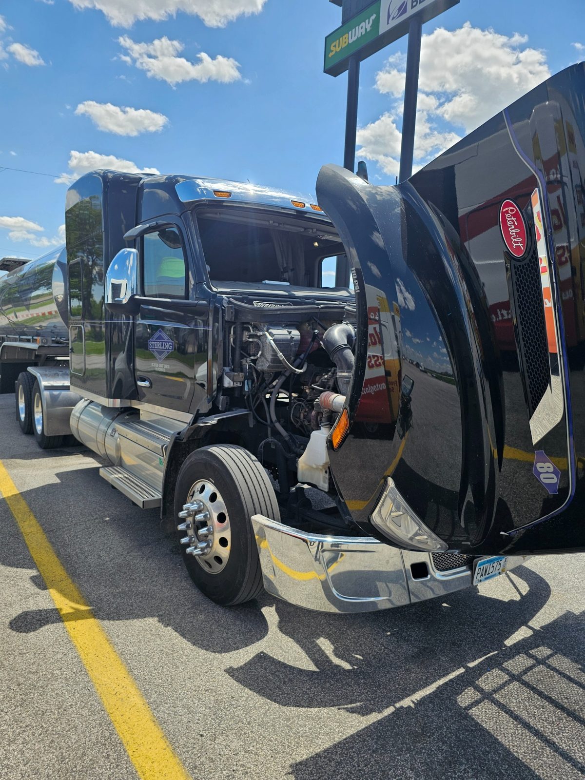 Commercial semi truck windshield replacement service by Auto Glass Xpress in St. Louis Missouri